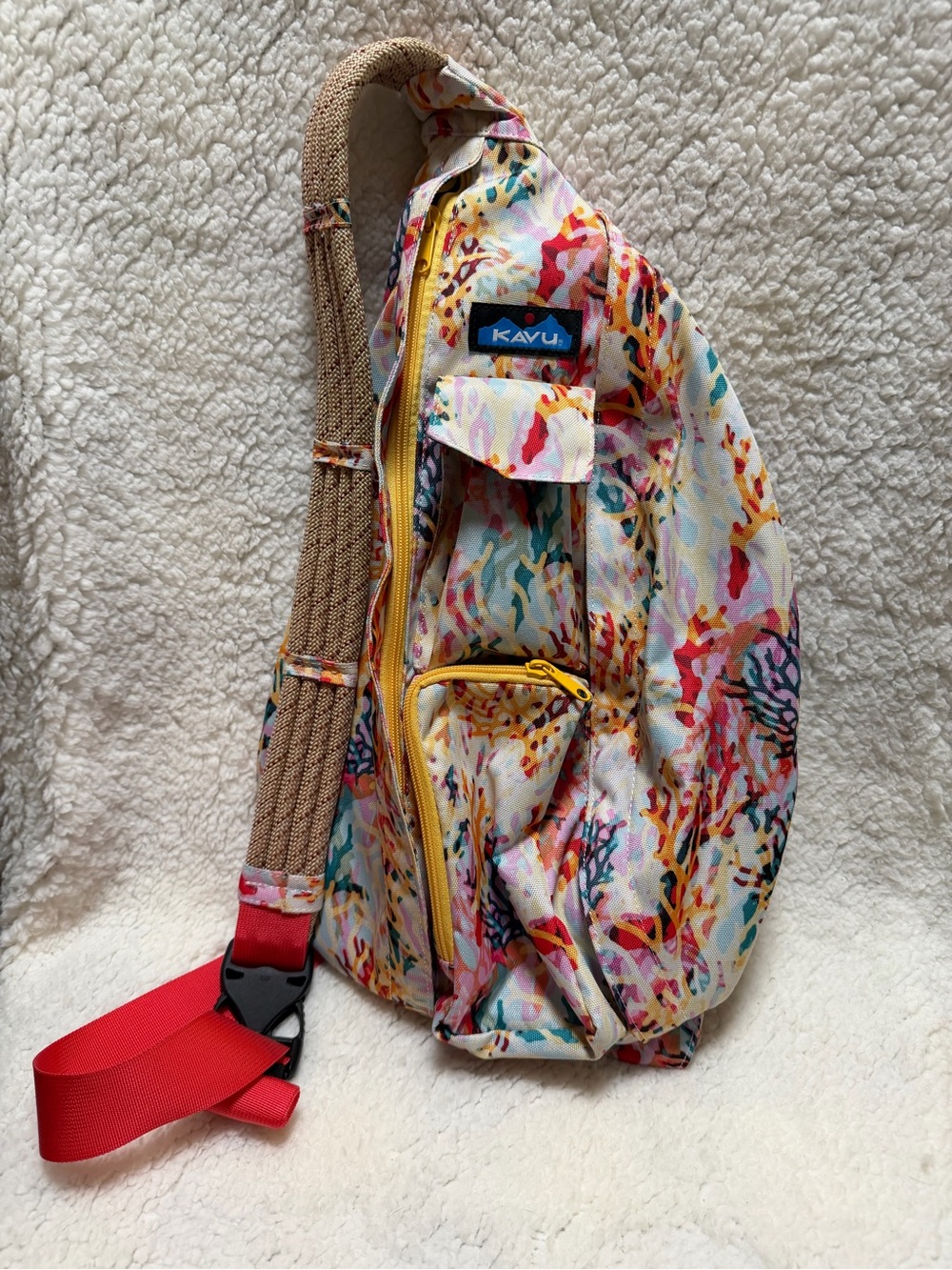 KAVU Rope Sling Bag with Adjustable Rope Shoulder Strap '23 Floral Coral